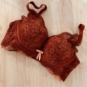 SHEIN Rust Lace Bra